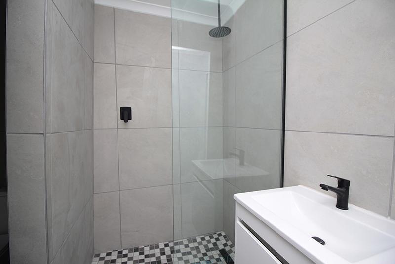 5 Bedroom Property for Sale in Fraaiuitsig Western Cape